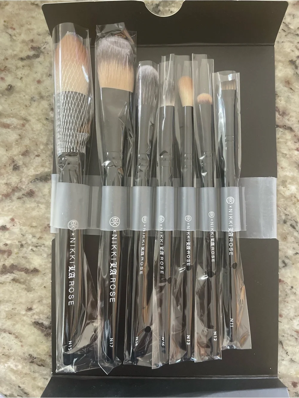 Nikki T. Rose Black Handle Makeup Brush Set – Assorted Bristle Colors